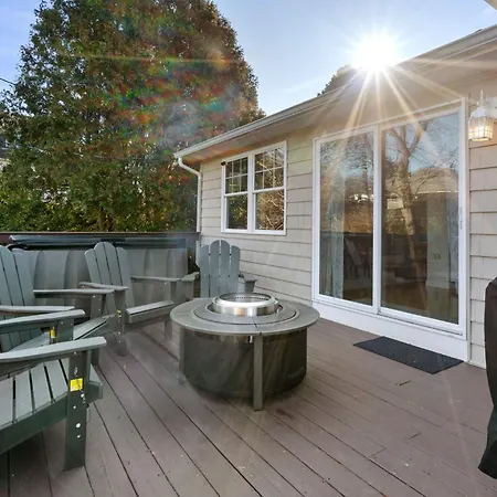 Hot Tub, Electric Bikes, Solo Stove, Projector, Smores Marblehead Extérieur photo