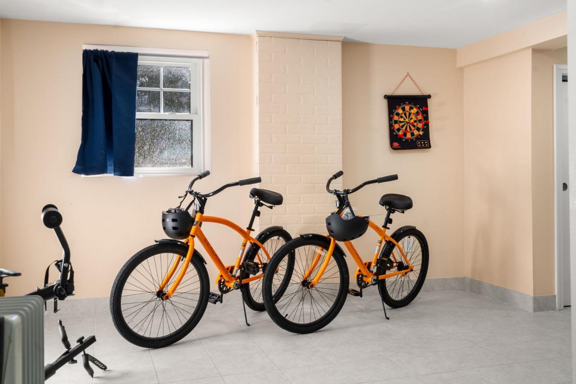 Hot Tub, Electric Bikes, Solo Stove, Projector, Smores Hébergement de vacances