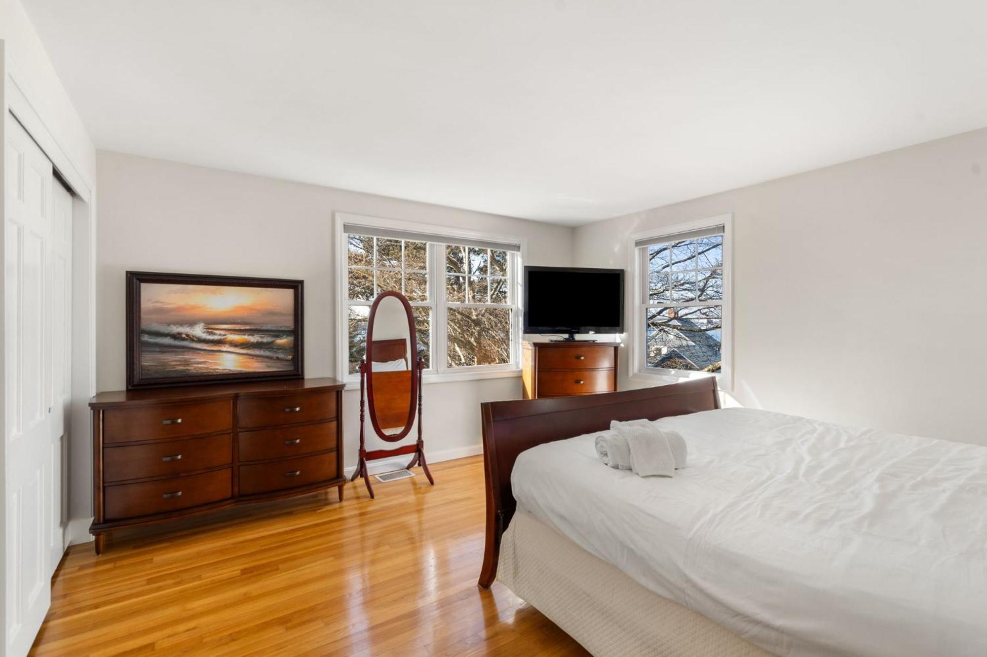 Hot Tub, Electric Bikes, Solo Stove, Projector, Smores Hébergement de vacances Marblehead
